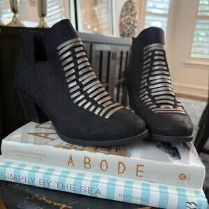 SUGAR Women’s Size 8.5M Black Ankle Boots Woven Aztec Boho Chic